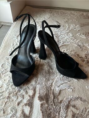 Steve Madden Black Suede Ankle-Strap Block Heel Sandals